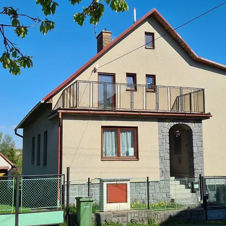 Zelena Hora S Velkou Zahradou Apartment *