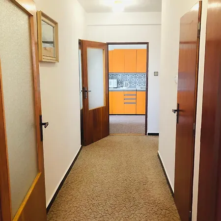 Zelena Hora S Velkou Zahradou Apartment