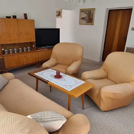 Apartment Zelena Hora S Velkou Zahradou