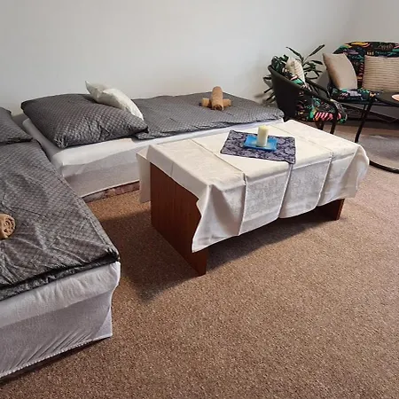 Apartment Zelena Hora S Velkou Zahradou *