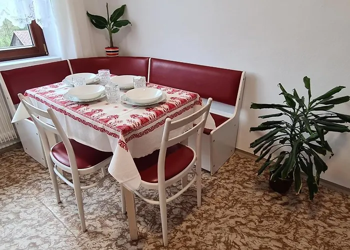 شقة Zelena Hora S Velkou Zahradou *